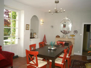 Apartment with south facing balcony